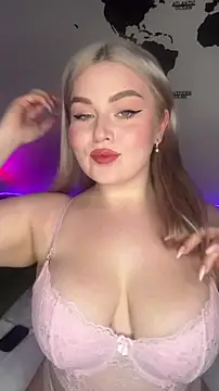 Snapshot of April_Vancee chatting on November 27, 2025, 3:36 pm April Vancee online show from November 27, 2025, 3:36 pm