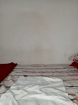 Snapshot of Missvixen81 chatting on November 15, 2025, 12:02 pm Missvixen81 online show from November 15, 2025, 12:02 pm