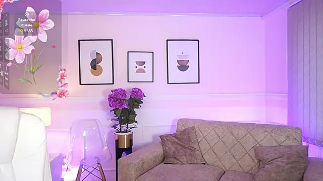 JulesBenett online show from September 15, 2025, 12:05 pm