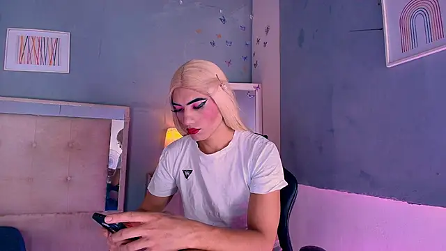 Emily Castillo 1 online show from July 1, 2026, 4:58 am