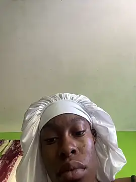 Snapshot of DialysedLunge chatting on March 17, 2025, 4:11 pm DialysedLunge online show from March 17, 2025, 4:11 pm