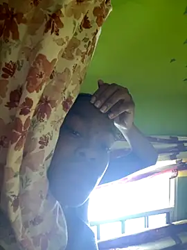 Snapshot of DialysedLunge chatting on September 14, 2025, 3:55 pm DialysedLunge online show from September 14, 2025, 3:55 pm