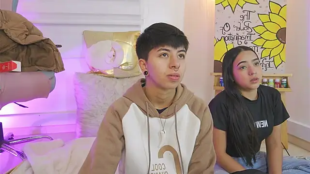 Snapshot of tommy_blue chatting on December 14, 2025, 1:27 pm tommy blue online show from December 14, 2025, 1:27 pm