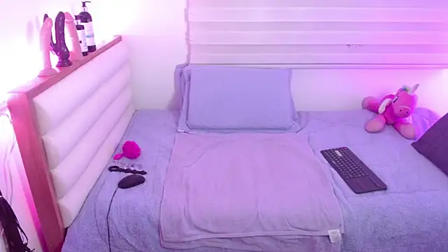 Snapshot of scarlettbooty chatting on April 25, 2026, 10:40 am scarlettbooty online show from April 25, 2026, 10:40 am