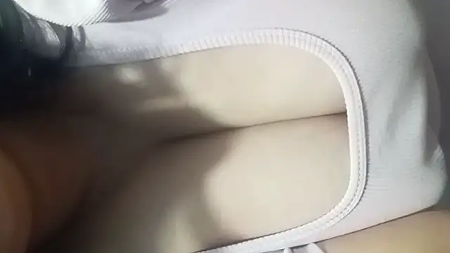 Maferyale online show from April 15, 2026, 5:03 am