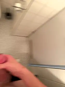 Yves1999 online show from December 16, 2025, 8:14 pm