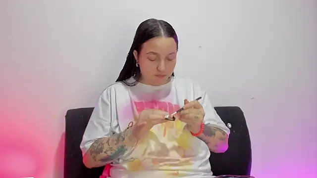 Snapshot of Celestte chatting on April 5, 2026, 4:31 am Celestte online show from April 5, 2026, 4:31 am