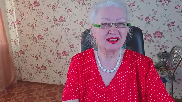 Maya Mayflower online show from April 7, 2026, 3:18 am