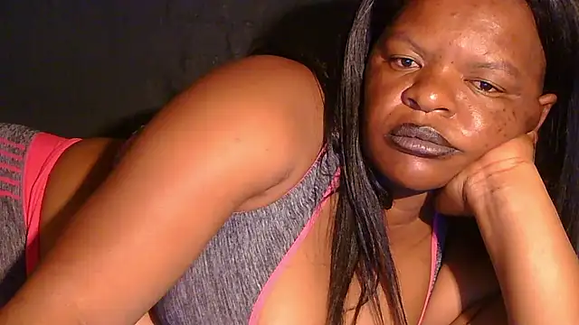 Snapshot of ebony_rose11 chatting on June 7, 2026, 8:01 pm ebony rose11 online show from June 7, 2026, 8:01 pm