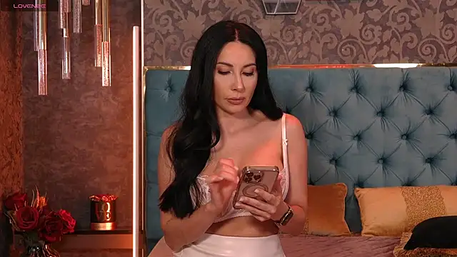 Snapshot of Vanessao1 chatting on June 21, 2026, 7:11 am Vanessao1 online show from June 21, 2026, 7:11 am