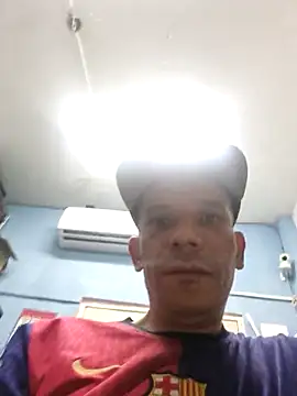 karlossan24 online show from October 21, 2025, 7:09 am