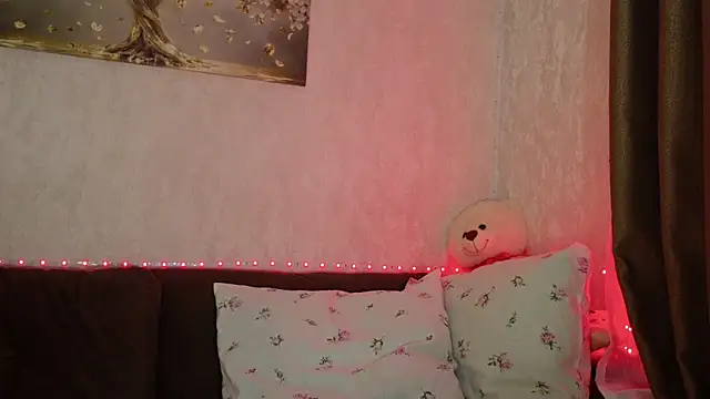 Anya-Sweet online show from November 25, 2025, 3:56 pm