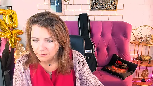 NicoleHitman online show from September 16, 2025, 5:19 am