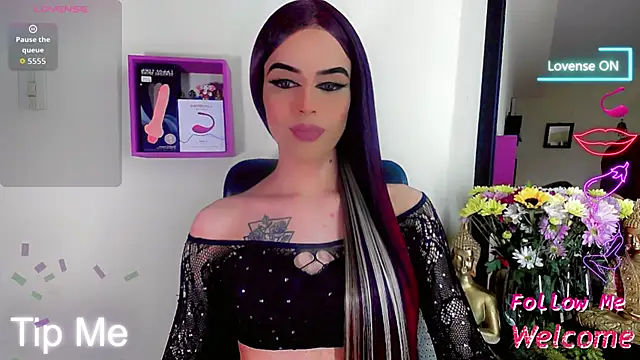 IvanaColizon BigCock online show from December 2, 2025, 12:05 am