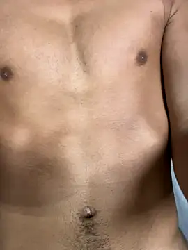 Snapshot of maxx777 chatting on November 30, 2025, 6:34 pm maxx777 online show from November 30, 2025, 6:34 pm