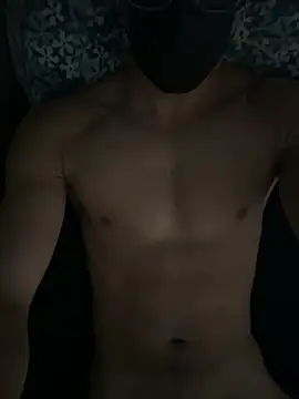 Snapshot of maxx777 chatting on February 15, 2026, 10:50 pm maxx777 online show from February 15, 2026, 10:50 pm