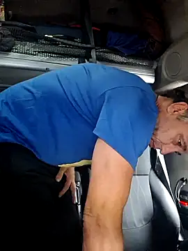 Snapshot of aleksis1313 chatting on October 9, 2025, 10:02 am aleksis1313 online show from October 9, 2025, 10:02 am