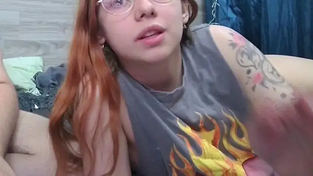 Snapshot of MySweetGirls chatting on July 18, 2026, 5:22 am MySweetGirls online show from July 18, 2026, 5:22 am