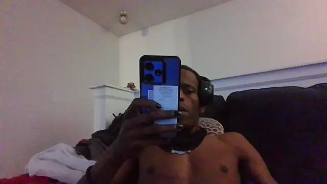 Snapshot of BadazzRXL chatting on November 8, 2025, 2:28 pm BadazzRXL online show from November 8, 2025, 2:28 pm