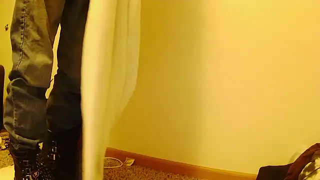 Snapshot of BadazzRXL chatting on December 17, 2025, 8:26 pm BadazzRXL online show from December 17, 2025, 8:26 pm