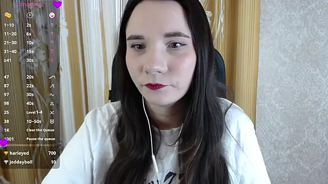 Snapshot of KateForLove chatting on March 13, 2025, 1:29 pm KateForLove online show from March 13, 2025, 1:29 pm