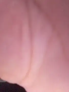 Snapshot of Sandra42 chatting on March 21, 2025, 6:51 pm Sandra42 online show from March 21, 2025, 6:51 pm