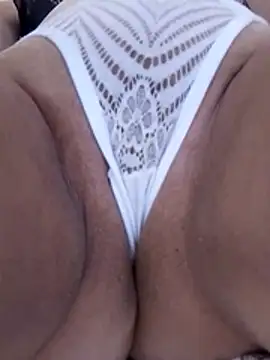 Sandra42 online show from February 12, 2026, 1:39 pm