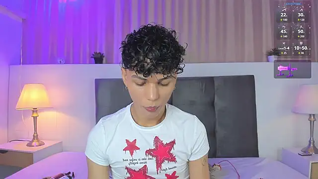 Snapshot of Kai_riptide chatting on November 2, 2025, 8:11 pm Kai riptide online show from November 2, 2025, 8:11 pm