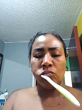 Ariana Rodriguez online show from February 12, 2026, 12:44 pm