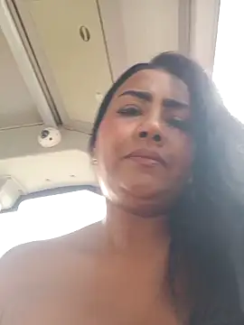 Snapshot of Ariana_Rodriguez chatting on April 21, 2026, 1:06 pm Ariana Rodriguez online show from April 21, 2026, 1:06 pm