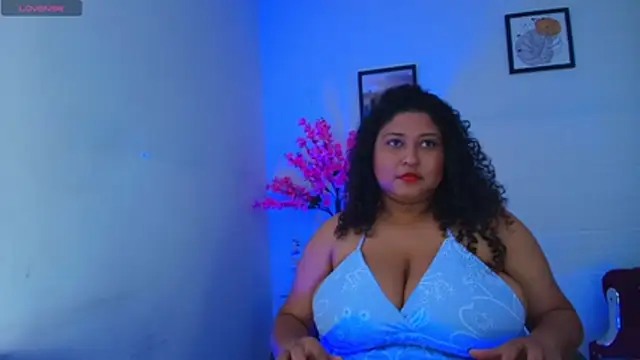 Snapshot of Ayliinn_ chatting on July 1, 2026, 2:46 am Ayliinn online show from July 1, 2026, 2:46 am