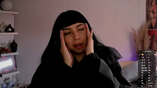 Snapshot of Saraa_Desiree chatting on September 17, 2025, 1:02 pm Saraa Desiree online show from September 17, 2025, 1:02 pm