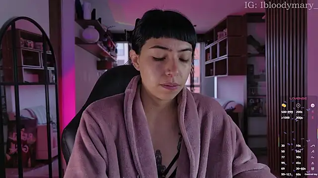 Snapshot of Saraa_Desiree chatting on June 10, 2026, 2:38 pm Saraa Desiree online show from June 10, 2026, 2:38 pm