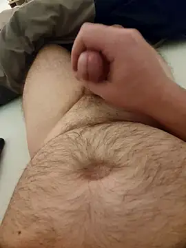 Littleshyguy online show from November 6, 2025, 3:24 pm