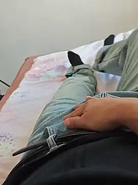 Snapshot of ll521521a chatting on April 10, 2026, 4:39 am ll521521a online show from April 10, 2026, 4:39 am