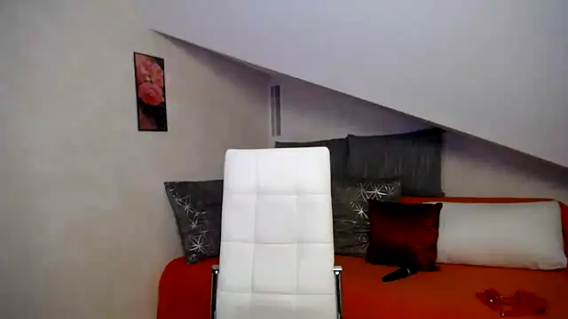 Kathylovexxx online show from February 17, 2026, 4:46 pm