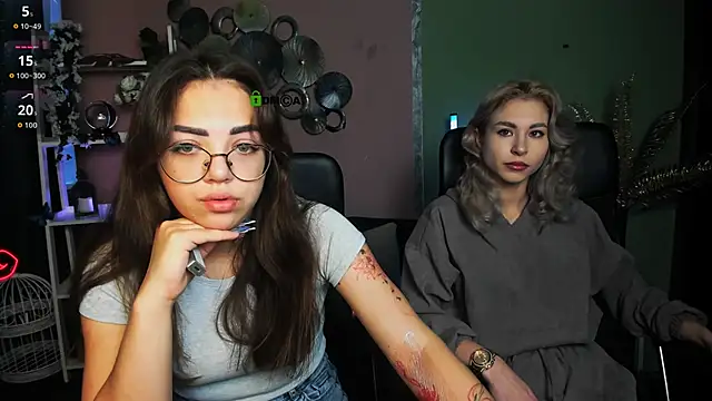 kiki swan online show from November 25, 2025, 7:30 am