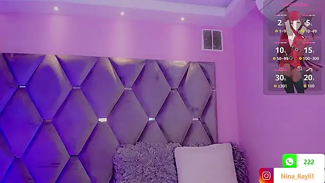 Snapshot of Nina_Keyli chatting on October 13, 2025, 7:47 pm Nina Keyli online show from October 13, 2025, 7:47 pm