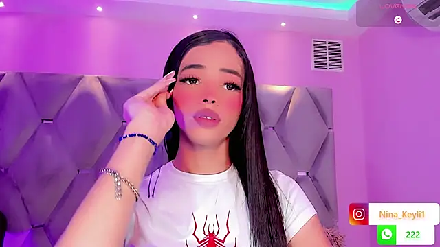 Snapshot of Nina_Keyli chatting on November 27, 2025, 7:16 pm Nina Keyli online show from November 27, 2025, 7:16 pm