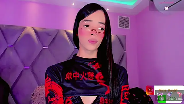 Snapshot of Nina_Keyli chatting on December 4, 2025, 7:33 pm Nina Keyli online show from December 4, 2025, 7:33 pm