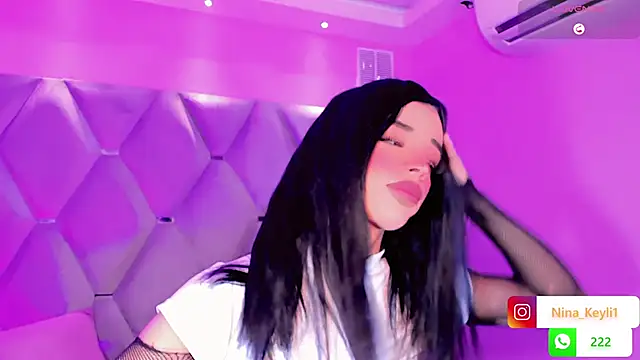 Snapshot of Nina_Keyli chatting on December 19, 2025, 8:05 pm Nina Keyli online show from December 19, 2025, 8:05 pm