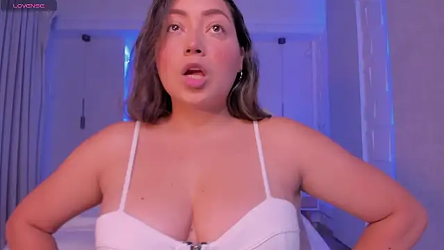 Snapshot of heidy_johns chatting on October 24, 2025, 3:14 am heidy johns online show from October 24, 2025, 3:14 am