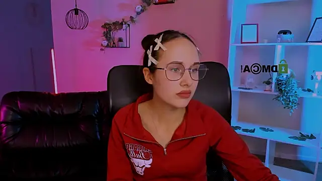 mona cloud online show from March 24, 2026, 11:43 pm