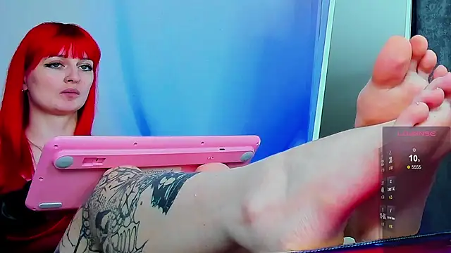 Snapshot of Coraline_Beldam chatting on March 18, 2025, 11:53 pm Coraline Beldam online show from March 18, 2025, 11:53 pm