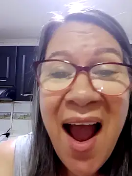 victoria wayne online show from November 6, 2025, 10:05 am