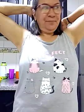 victoria wayne online show from November 10, 2025, 10:14 am