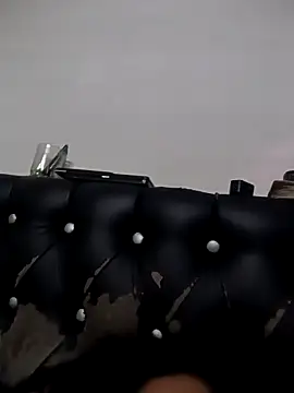 Snapshot of tokio32 chatting on September 25, 2025, 10:35 pm tokio32 online show from September 25, 2025, 10:35 pm