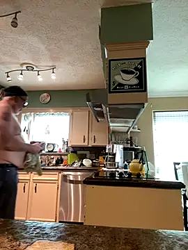 superbearboss online show from November 26, 2025, 6:42 pm