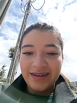 Snapshot of Karina_Leon chatting on December 4, 2025, 5:21 pm Karina Leon online show from December 4, 2025, 5:21 pm