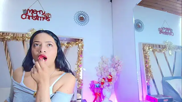 Snapshot of AvaX_777 chatting on December 4, 2025, 7:55 pm AvaX 777 online show from December 4, 2025, 7:55 pm